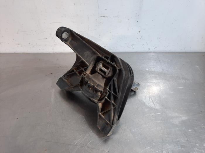 Engine mount Peugeot 308 SW (L4/L9/LC/LJ/LR), 2014 / 2021 1.2 12V e-THP PureTech 130, Combi/o, 4-dr, Petrol, 1.199cc, 96kW (131pk), FWD, EB2DTS; HNY, 2014-03 / 2021-06, LRHNY (Used)