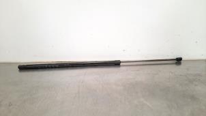 Used Bonnet gas strut, right BMW i4 (G26) M50 xDrive Price € 30,25 Inclusive VAT offered by Autohandel Didier