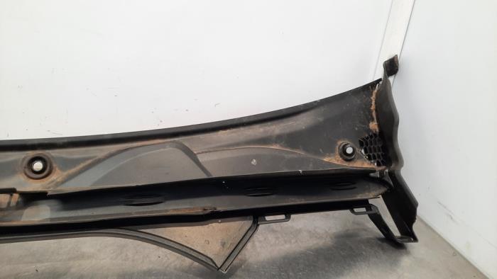 Używane Parawan BMW i4 (G26) M50 84 kWh Cena € 60,50 Z VAT oferowane przez Autohandel Didier