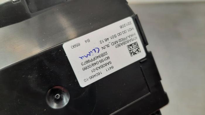 Używane Modul climatronic BMW i4 (G26) M50 84 kWh Cena € 36,30 Z VAT oferowane przez Autohandel Didier