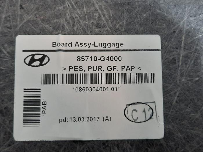 Alfombrilla de maletero de un Hyundai i30 (PDEB5/PDEBB/PDEBD/PDEBE) 1.6 CRDi 16V VGT 2017