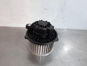 Used Heating and ventilation fan motor Hyundai i30 (PDEB5/PDEBB/PDEBD/PDEBE) 1.6 CRDi 16V VGT Price € 66,55 Inclusive VAT offered by Autohandel Didier