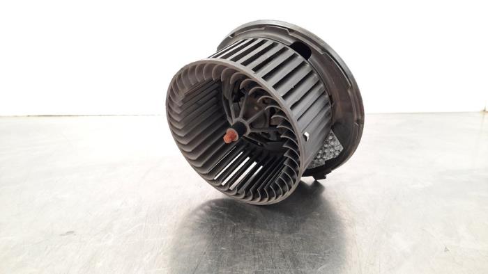 Moteur de ventilation chauffage d'un Audi Q3 (8UB/8UG) 2.0 TDI 16V 184 Quattro 2015