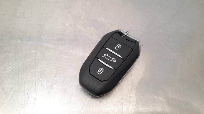 Schlüssel Peugeot 408 1.2 PureTech 130 - 9842119480