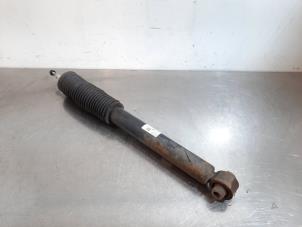 Used Rear shock absorber, left Kia Sportage (QL) 1.6 GDI 16V 4x2 Price € 60,50 Inclusive VAT offered by Autohandel Didier