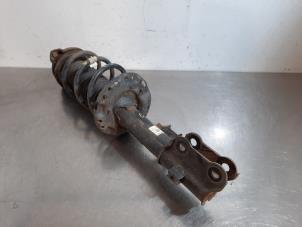 Used Front shock absorber, right Kia Sportage (QL) 1.6 GDI 16V 4x2 Price € 127,05 Inclusive VAT offered by Autohandel Didier
