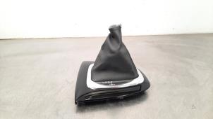 Used Gear stick cover Renault Captur (2R) 1.2 TCE 16V EDC Price € 60,50 Inclusive VAT offered by Autohandel Didier