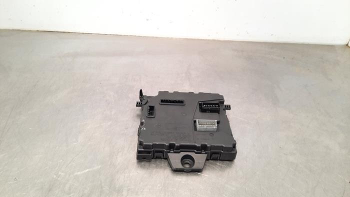 Used Body control computer Renault Kangoo Express (FW) ZE Price € 60,50 Inclusive VAT offered by Autohandel Didier