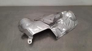 Used Exhaust heat shield BMW 1 serie (F40) 120i 2.0 TwinPower 16V Price € 30,25 Inclusive VAT offered by Autohandel Didier