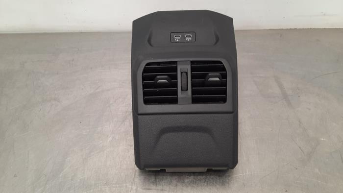 Begagnade Luftraster bak BMW 1 serie (F40) 120i 2.0 TwinPower 16V Pris € 60,50 Inklusive moms erbjuds av Autohandel Didier