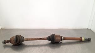 Used Front drive shaft, right Opel Vivaro 1.6 CDTi BiTurbo Price € 127,05 Inclusive VAT offered by Autohandel Didier