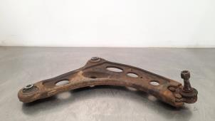 Used Front wishbone, right Opel Vivaro 1.6 CDTi BiTurbo Price € 66,55 Inclusive VAT offered by Autohandel Didier