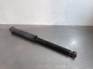 Used Rear shock absorber, right Toyota Aygo (B40) 1.0 12V VVT-i Price € 36,30 Inclusive VAT offered by Autohandel Didier