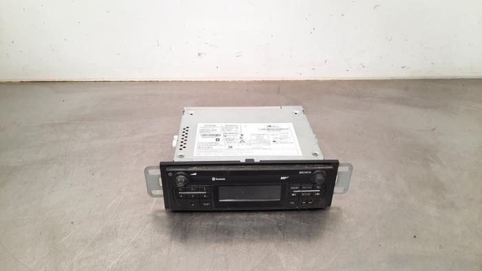Radio module Renault Trafic 1.6 dCi 90 - 281154118R