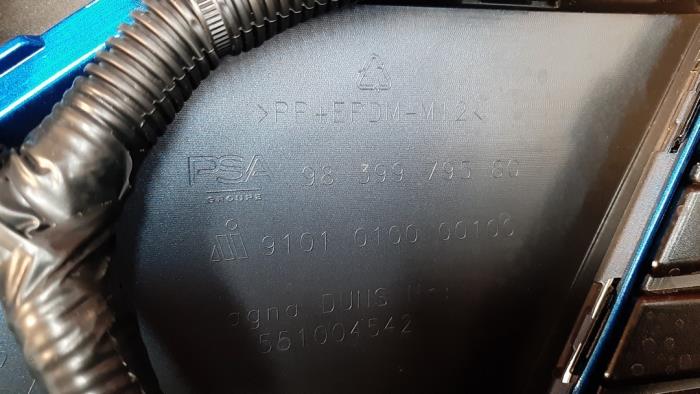 Parachoques de un Opel Astra L (F3/FB/FM/FP) 1.2 Turbo 110 12V 2023