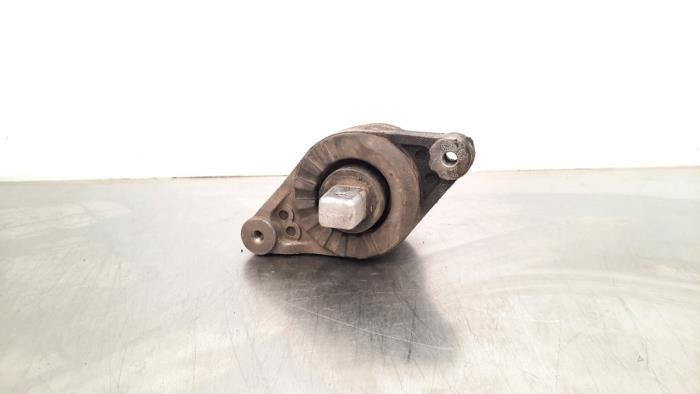 Used Engine mount Maserati Ghibli III 3.0 Diesel Price € 60,50 Inclusive VAT offered by Autohandel Didier
