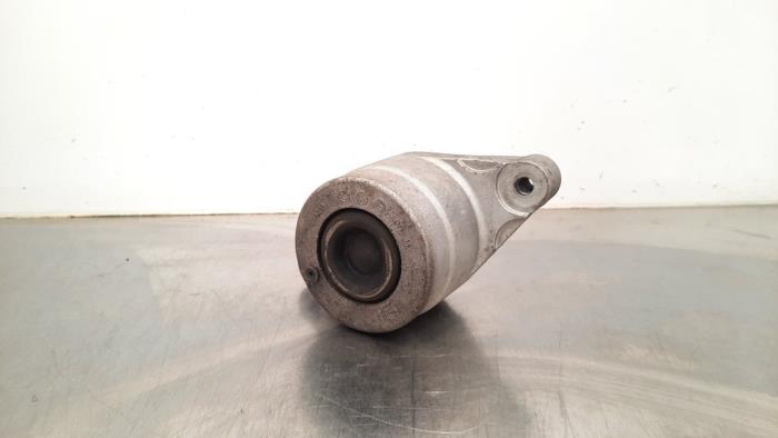 Used Engine mount Maserati Ghibli III 3.0 Diesel Price € 60,50 Inclusive VAT offered by Autohandel Didier
