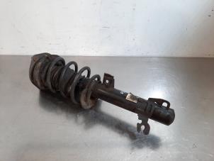 Used Fronts shock absorber, left Mini Clubman (R55) 1.6 Cooper D Price € 66,55 Inclusive VAT offered by Autohandel Didier