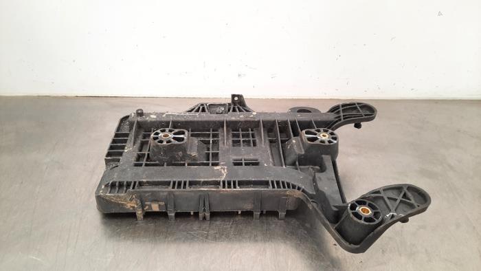 Battery box from a Volkswagen Beetle (16AB) 1.2 TSI 16V 2017