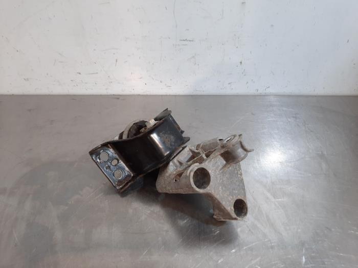 Used Engine mount Nissan NV 200 (M20M) 1.5 dCi 90 Price € 24,20 Inclusive VAT offered by Autohandel Didier