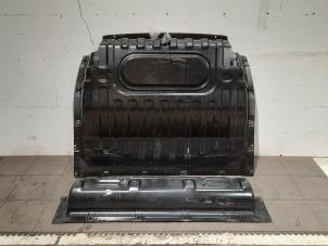 Used Cabin bulkhead Nissan NV 200 (M20M) 1.5 dCi 90 Price € 320,65 Inclusive VAT offered by Autohandel Didier