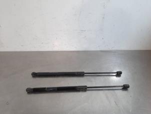 Used Set of gas struts for boot Suzuki Vitara (LY/MY) 1.6 16V VVT Price € 36,30 Inclusive VAT offered by Autohandel Didier