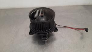Used Heating and ventilation fan motor Mercedes B (W247) 2.0 B-200d Price € 127,05 Inclusive VAT offered by Autohandel Didier