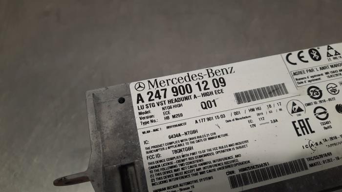 Modul radiowy z Mercedes-Benz B (W247) 2.0 B-200d 2019