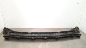 Used Cowl top grille Opel Astra K 1.6 CDTI 16V Price € 66,55 Inclusive VAT offered by Autohandel Didier