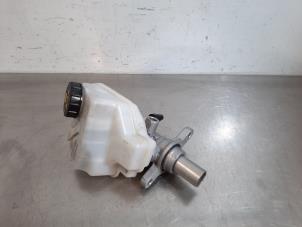 Used Master cylinder Landrover Discovery Sport (LC) 2.0 TD4 150 16V Price on request offered by Autohandel Didier