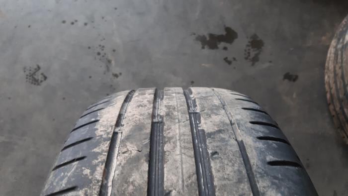 Juego de llantas y neumáticos de un Mercedes-Benz CLA (118.3) 1.3 CLA-180 Turbo 16V 2019