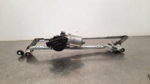 Used Wiper motor + mechanism BMW X6 (F16) xDrive30d 3.0 24V Price on request offered by Autohandel Didier