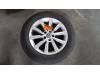 Llanta y neumático de un Volkswagen Tiguan (5N1/2), 2007 / 2018 2.0 TDI 16V Blue Motion, SUV, Diesel, 1.968cc, 81kW (110pk), FWD, CFFD; CUVE, 2010-05 / 2018-07 2016