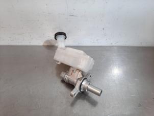 Used Master cylinder Dacia Sandero III 1.0 TCe 90 12V Price on request offered by Autohandel Didier