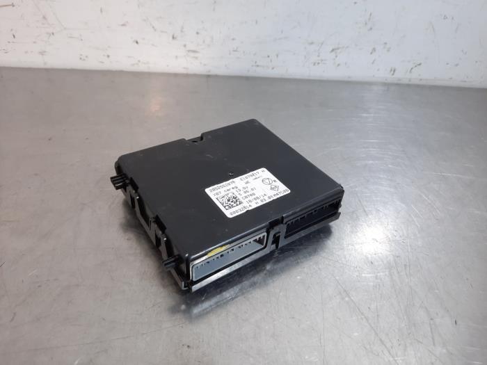 Module climatronic from a Renault Captur (2R) 1.2 TCE 16V EDC 2014