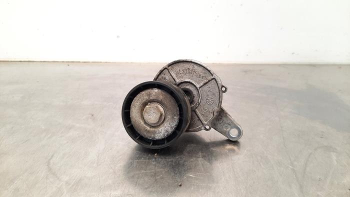 Usados Rodillo tensor correa múltiple Skoda Kodiaq 2.0 TDI 150 16V 4x4 Precio € 18,15 IVA incluido ofrecido por Autohandel Didier