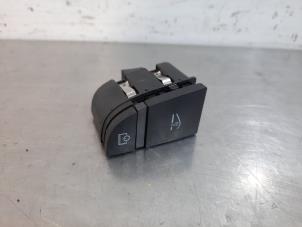 Used Sunroof switch Audi A6 Avant (C6) 3.0 TDI V6 24V Quattro Price € 30,25 Inclusive VAT offered by Autohandel Didier