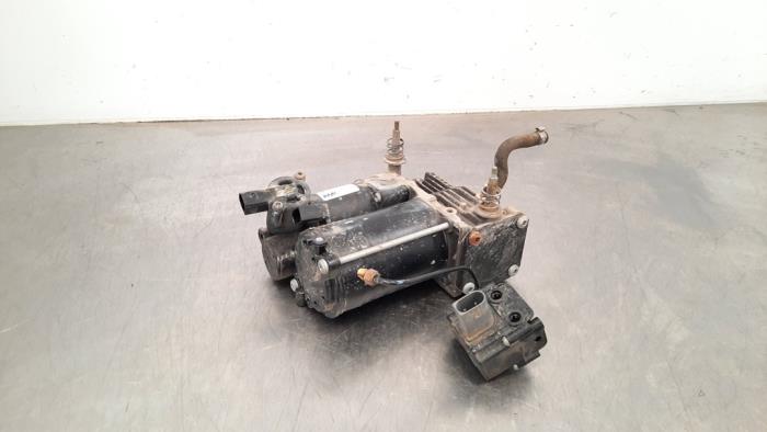 Begagnade Luftpump (fjädring) BMW X6 (E71/72) xDrive50i 4.4 V8 32V Pris € 363,00 Inklusive moms erbjuds av Autohandel Didier