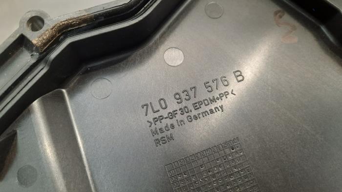 Sicherungskasten van een Audi Q7 (4LB) 3.6 FSI V6 24V 2012