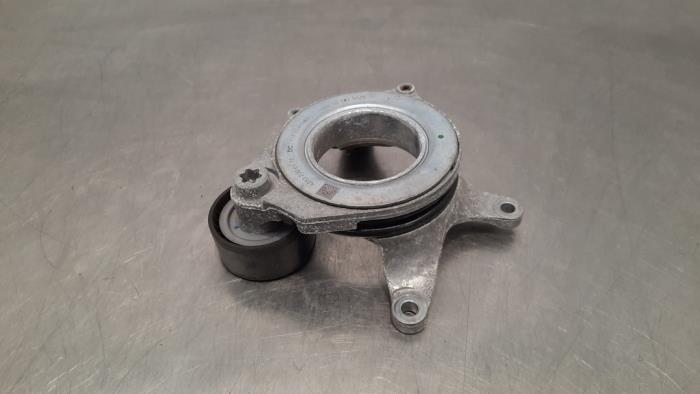 Usados Tensor correa múltiple Mercedes CLA (118.3) 1.3 CLA-180 Turbo 16V Precio € 30,25 IVA incluido ofrecido por Autohandel Didier
