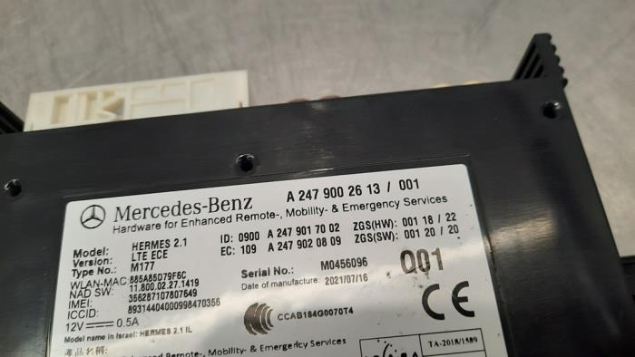 Communicatie module from a Mercedes-Benz A (177.0) 2.0 A-180d 2021