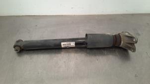 Used Rear shock absorber, right BMW 1 serie (F20) 116d 1.5 12V TwinPower Price € 42,35 Inclusive VAT offered by Autohandel Didier