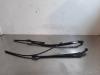 Toyota Avensis Wagon (T27) 1.6 16V D-4D Front wiper arm