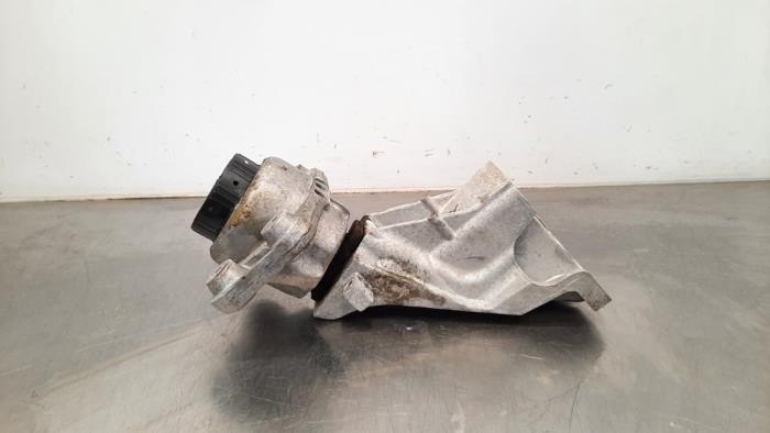 Used Engine mount Landrover Range Rover Sport (LW) 2.0 16V P400e Price € 60,50 Inclusive VAT offered by Autohandel Didier