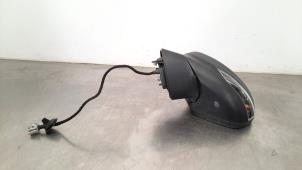 Used Wing mirror, left Ford Fiesta 7 1.0 EcoBoost 12V 140 Price € 127,05 Inclusive VAT offered by Autohandel Didier
