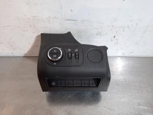 Used Light switch Opel Combo Cargo 1.5 CDTI 100 Price € 54,45 Inclusive VAT offered by Autohandel Didier