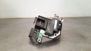 Used Voltage regulator Mercedes A (177.0) 2.0 A-180d Price € 66,55 Inclusive VAT offered by Autohandel Didier