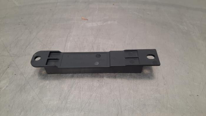 Używane Keyless Entry-Antena Mercedes A (177.0) 2.0 A-180d Cena € 30,25 Z VAT oferowane przez Autohandel Didier