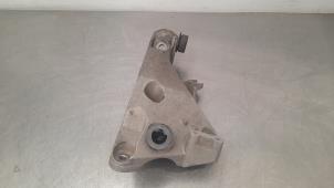 Used Gearbox mount BMW X6 (F16) xDrive30d 3.0 24V Price on request offered by Autohandel Didier