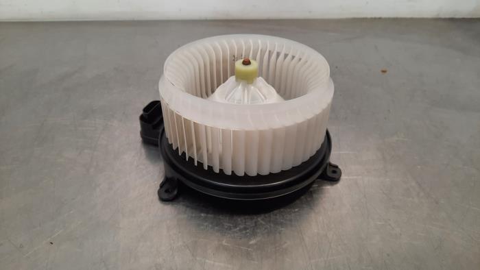 Motor de ventilador de calefactor de un Land Rover Range Rover Sport (LW) 2.0 16V P400e 2019